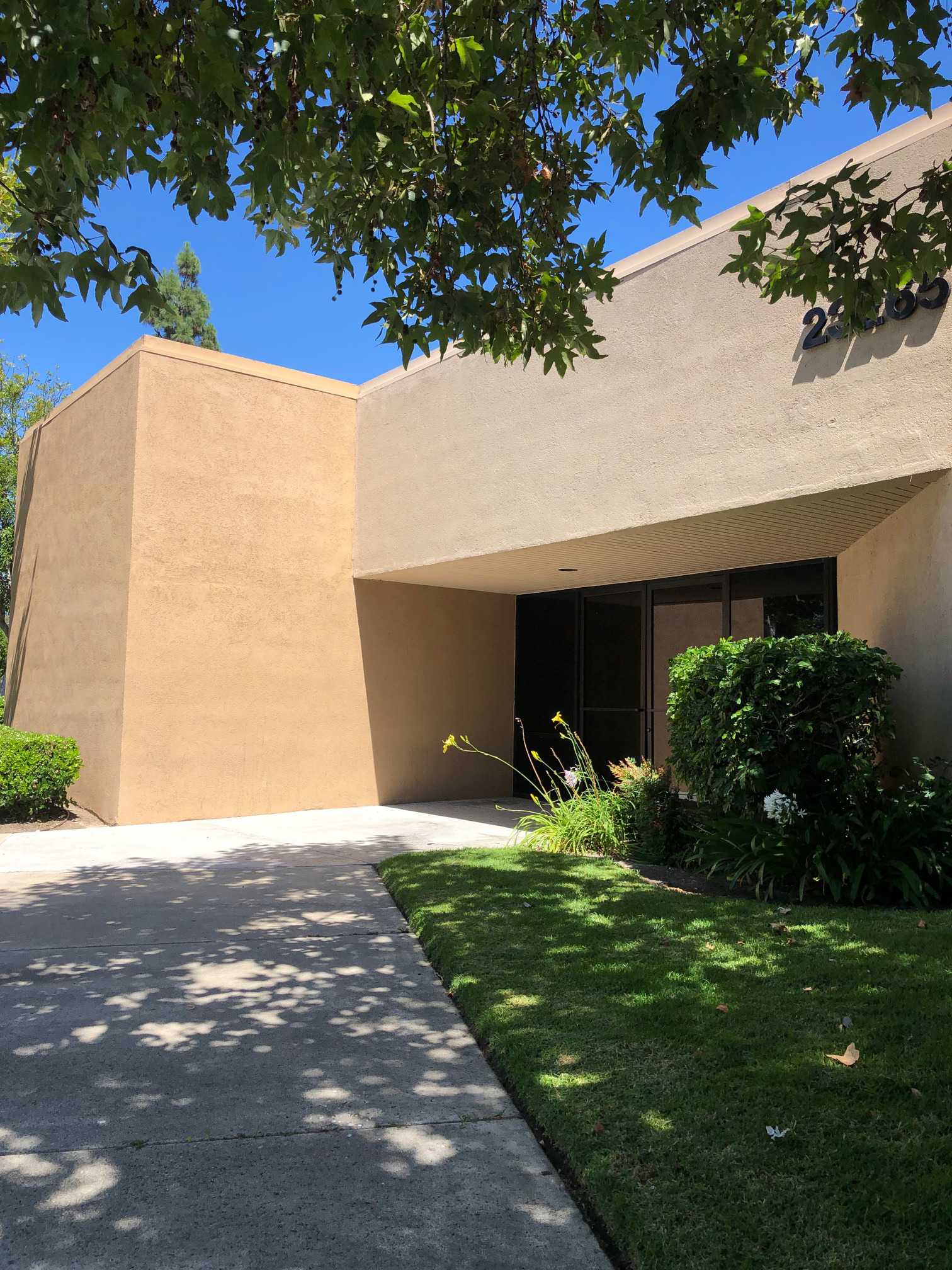 23265 South Pointe Dr Laguna Hills CA 92653